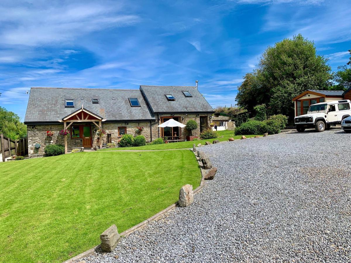 Beudy Bach Bed and Breakfast Cross Hands Εξωτερικό φωτογραφία