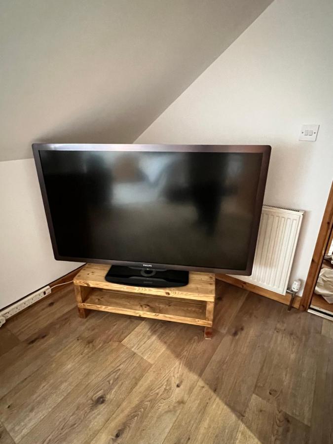 Beudy Bach Bed and Breakfast Cross Hands Εξωτερικό φωτογραφία
