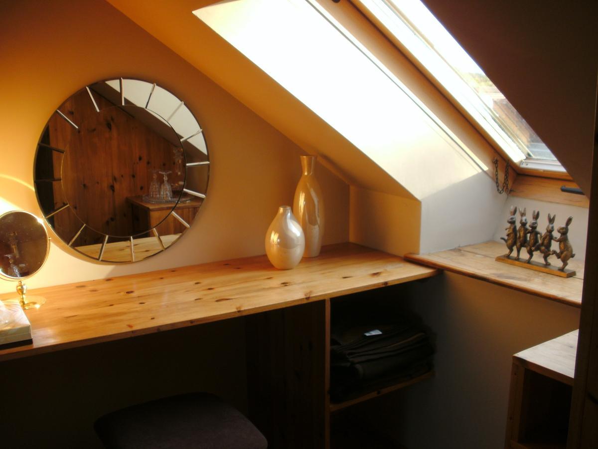 Beudy Bach Bed and Breakfast Cross Hands Εξωτερικό φωτογραφία