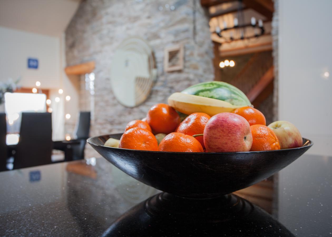 Beudy Bach Bed and Breakfast Cross Hands Εξωτερικό φωτογραφία