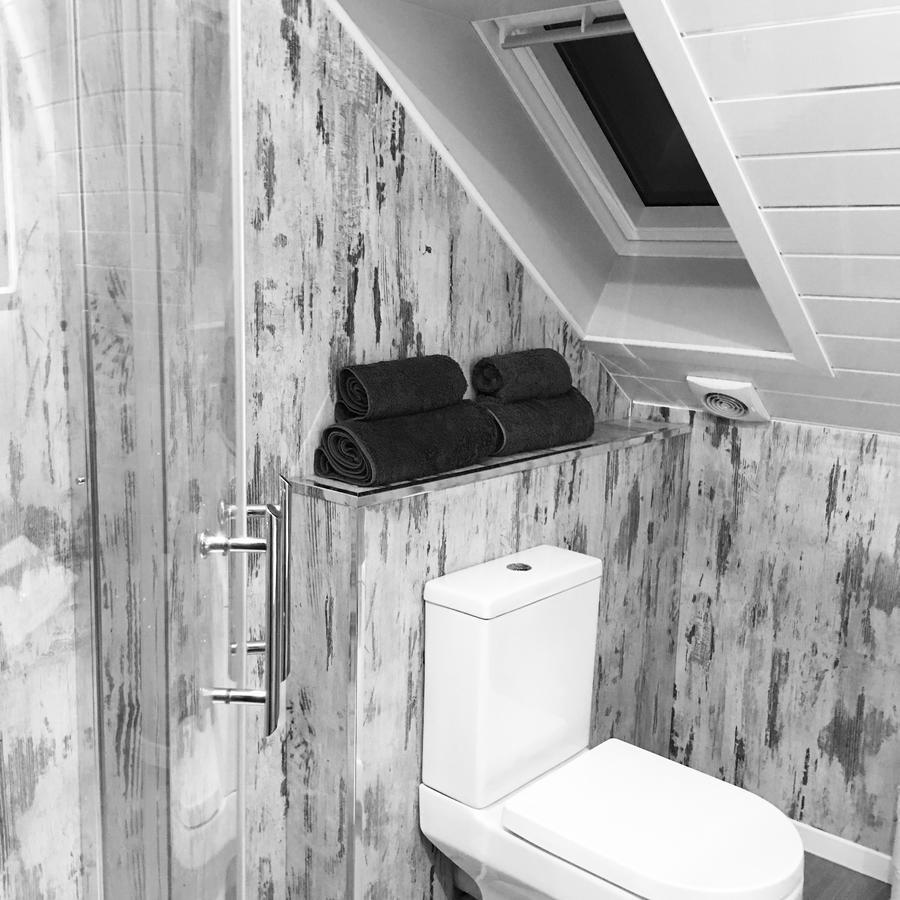 Beudy Bach Bed and Breakfast Cross Hands Εξωτερικό φωτογραφία