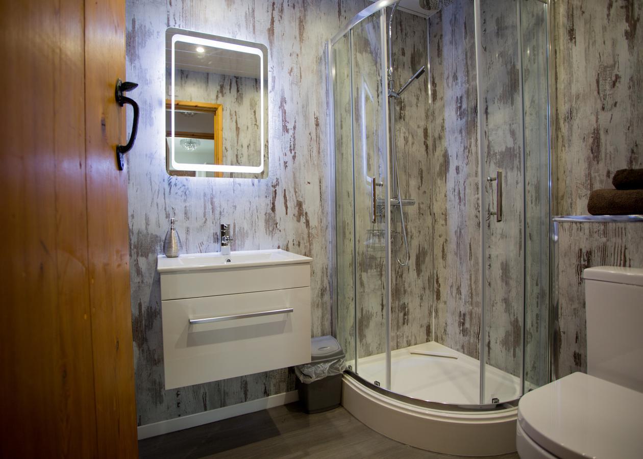 Beudy Bach Bed and Breakfast Cross Hands Εξωτερικό φωτογραφία